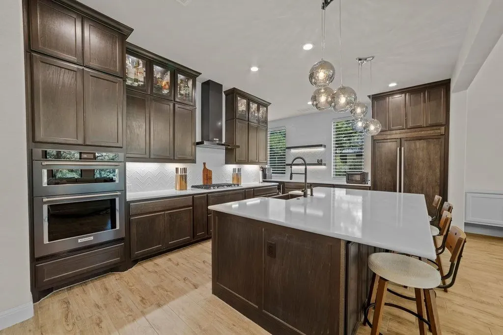 461 Crosswater Lane Dripping Springs TX 78620
