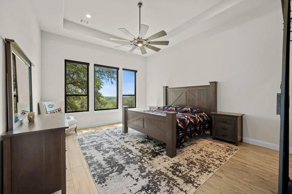 461 Crosswater Lane Dripping Springs TX 78620