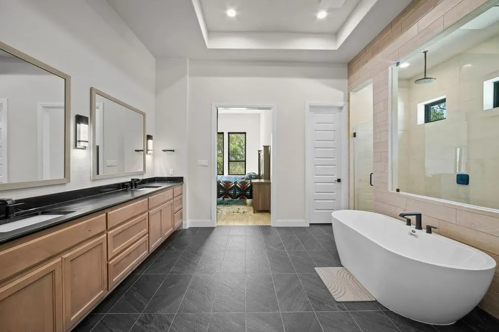 461 Crosswater Lane Dripping Springs TX 78620