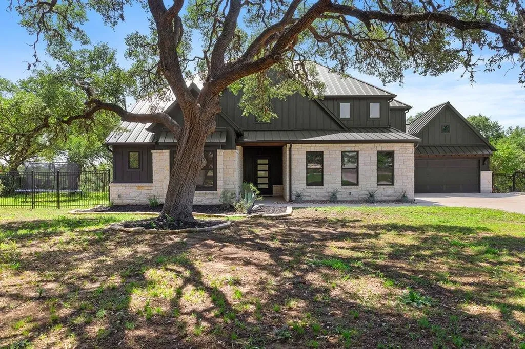 461 Crosswater Lane Dripping Springs TX 78620