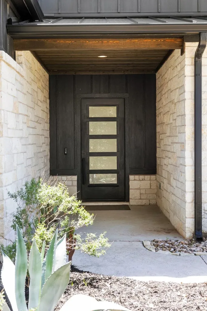 461 Crosswater Lane Dripping Springs TX 78620