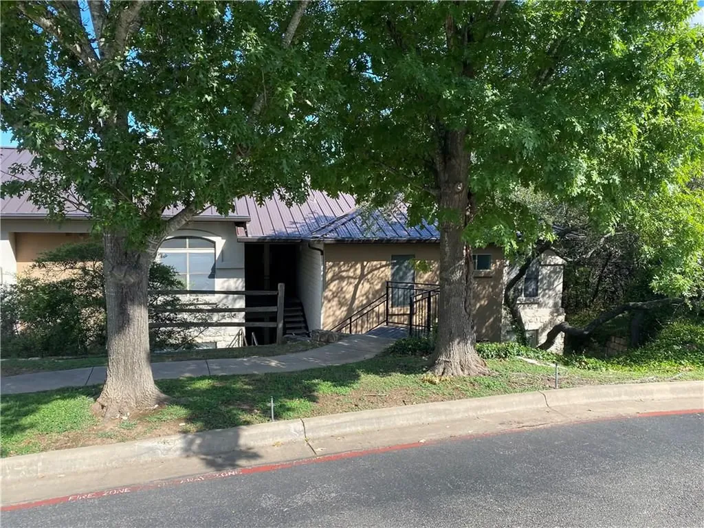 6000 Shepherd Mountain Cove Austin TX 78730