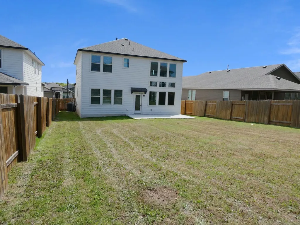 132 Caterpillar Lane Georgetown TX 78628