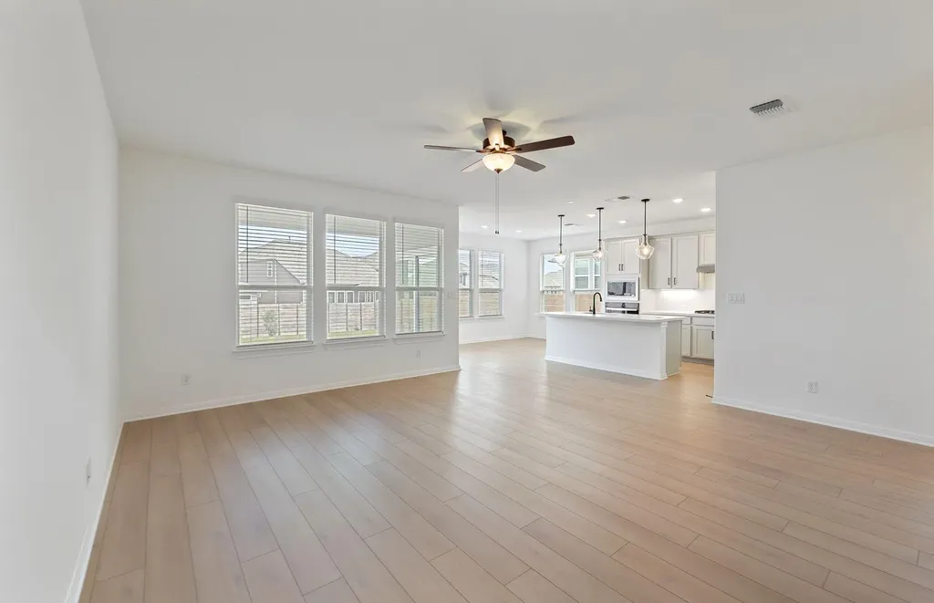 405 Foresail Road Leander TX 78641