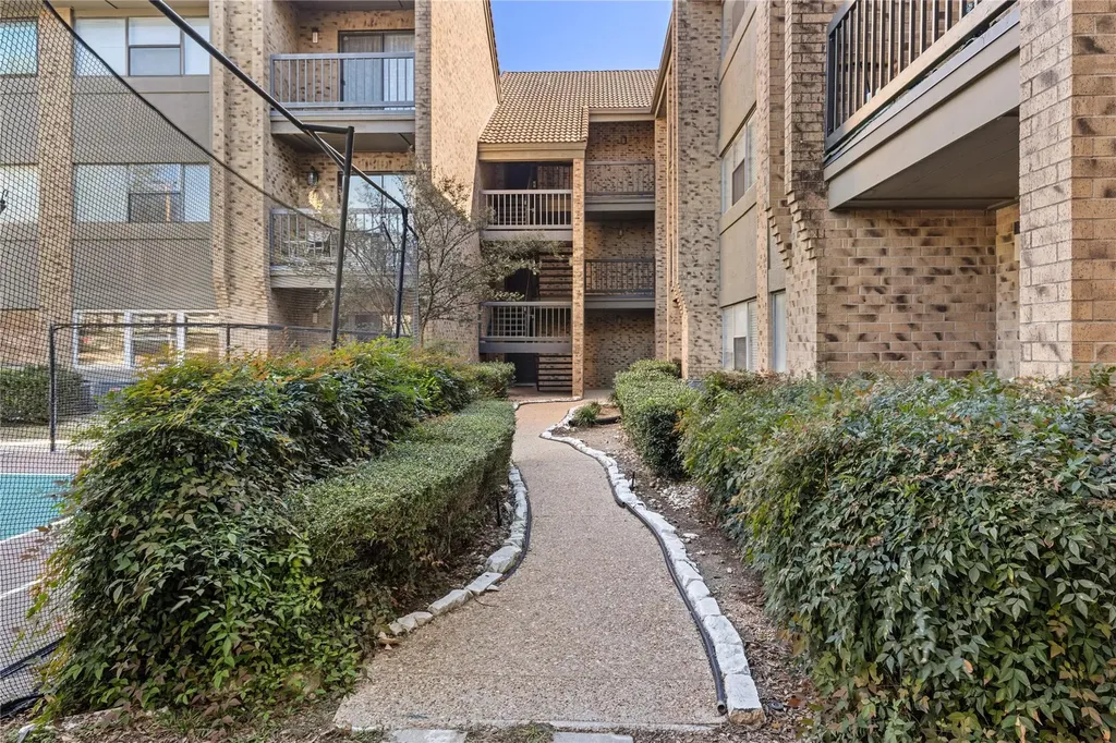 8888 Tallwood Drive Austin TX 78759