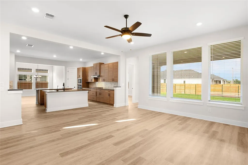 2116 Tobiano Trace Georgetown TX 78633