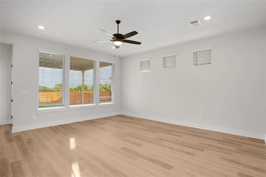 2116 Tobiano Trace Georgetown TX 78633