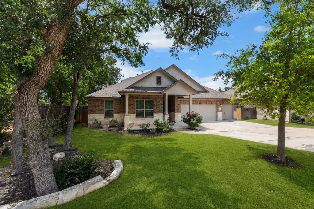 689 Pink Granite Boulevard Dripping Springs TX 78620