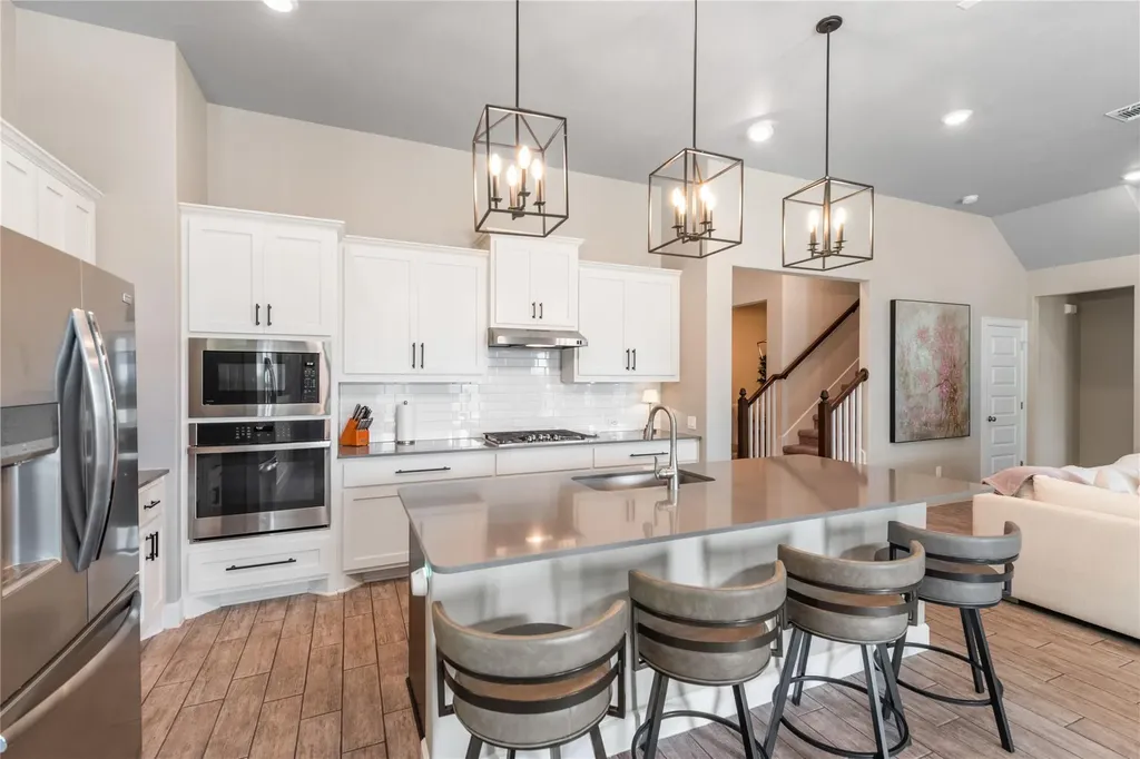 689 Pink Granite Boulevard Dripping Springs TX 78620