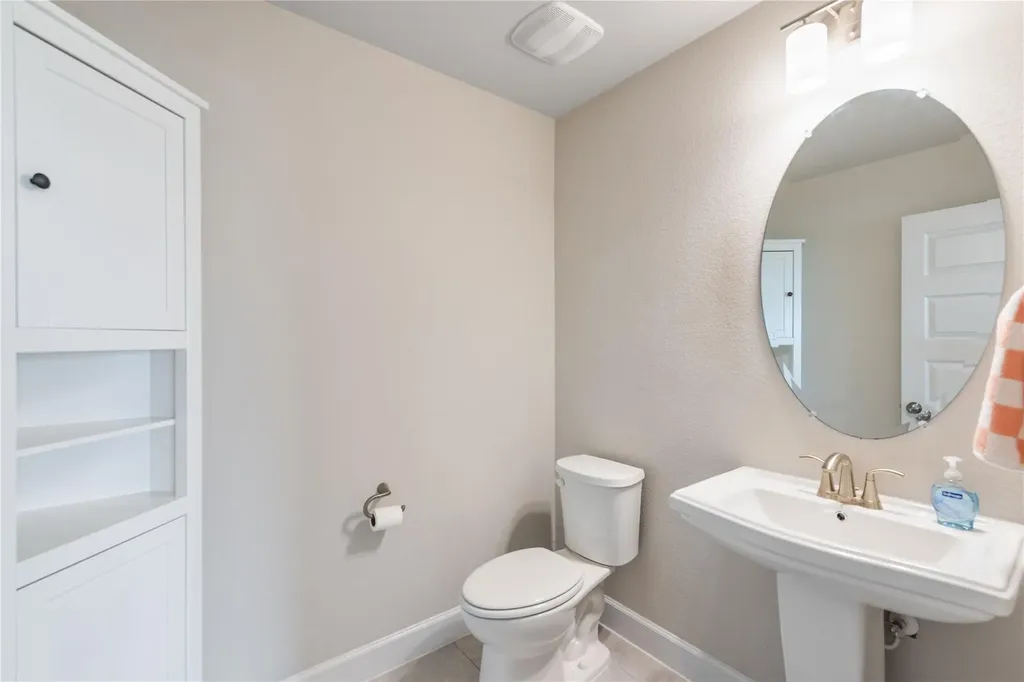 689 Pink Granite Boulevard Dripping Springs TX 78620