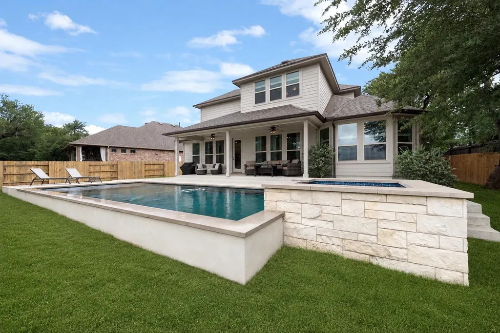 689 Pink Granite Boulevard Dripping Springs TX 78620