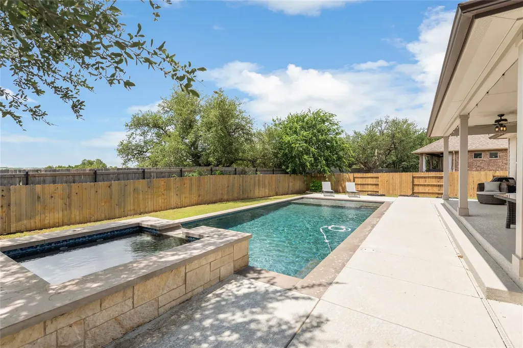 689 Pink Granite Boulevard Dripping Springs TX 78620