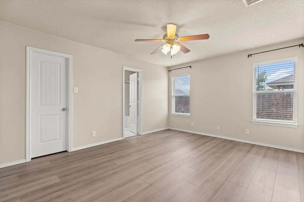 4703 Stonehaven Drive Temple TX 76502