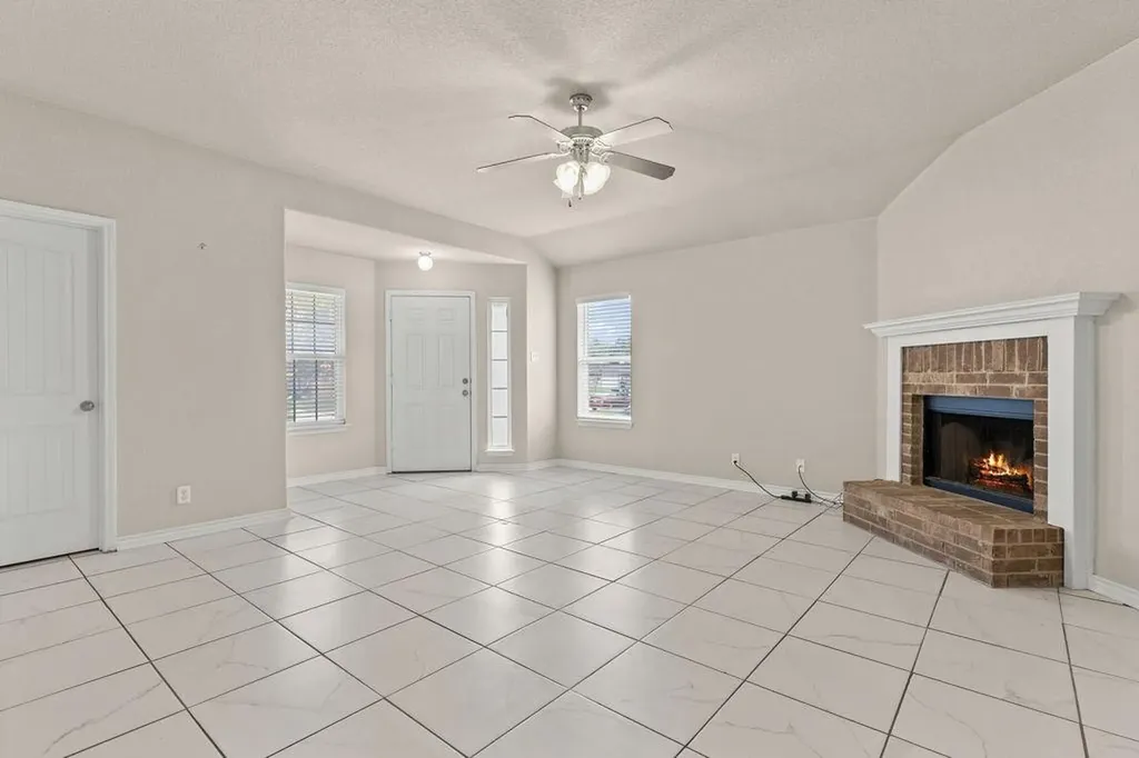 4703 Stonehaven Drive Temple TX 76502
