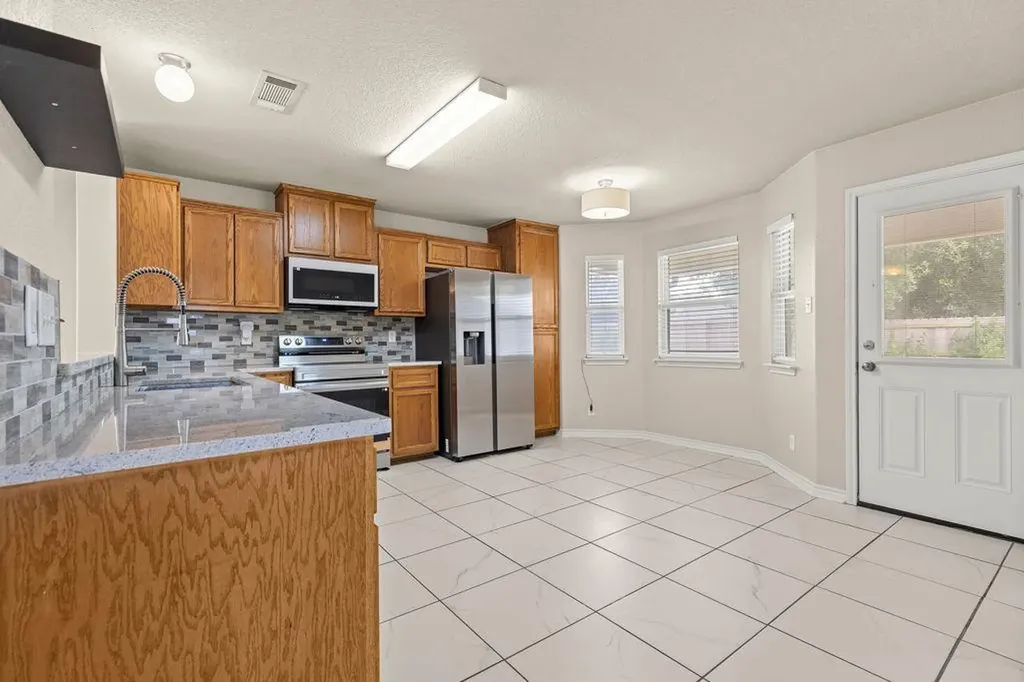 4703 Stonehaven Drive Temple TX 76502
