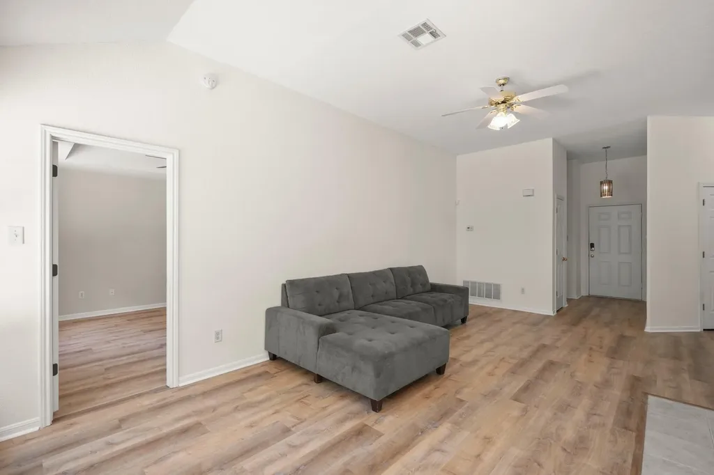 438 Katy Crossing Georgetown TX 78626