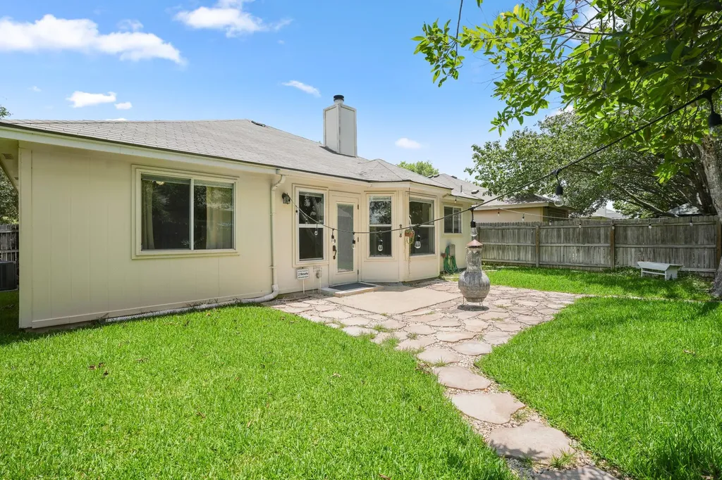 438 Katy Crossing Georgetown TX 78626