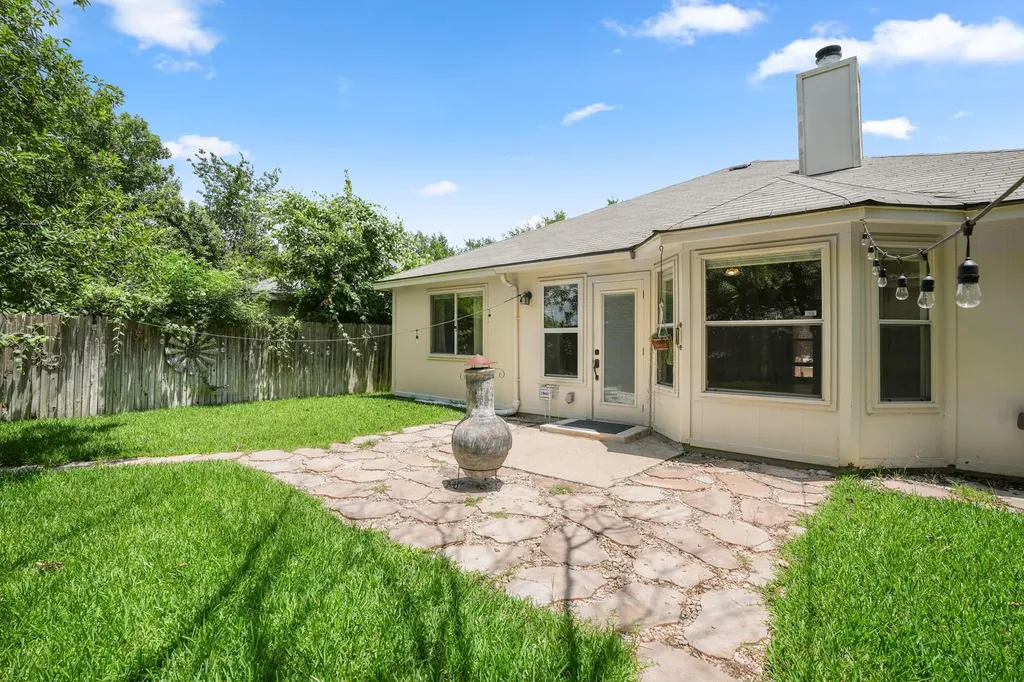 438 Katy Crossing Georgetown TX 78626