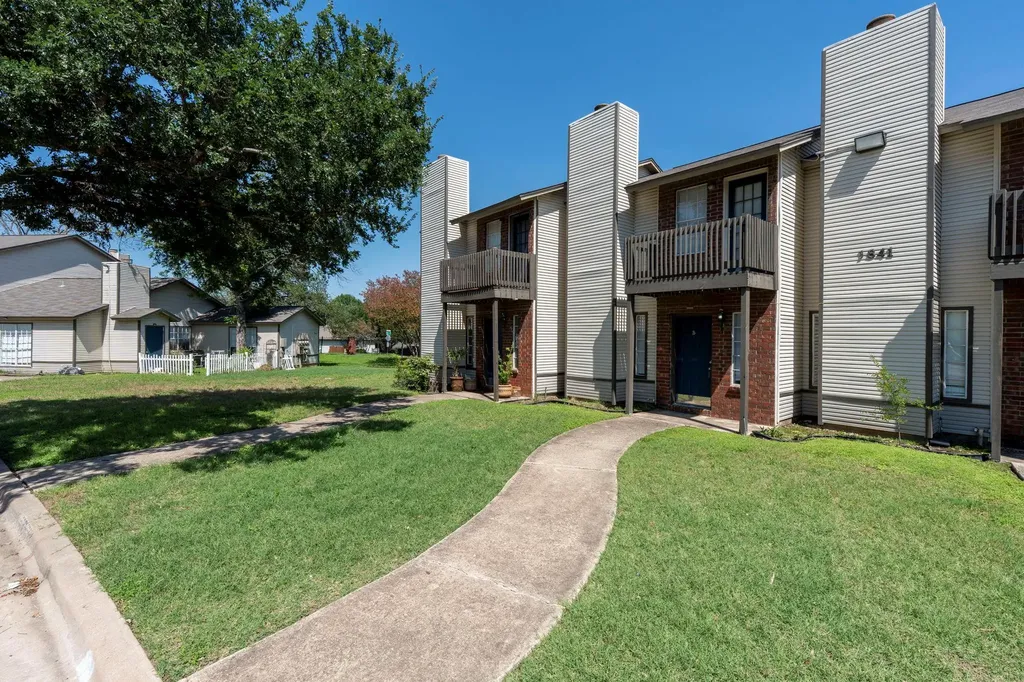 1841 River Crossing Circle Austin TX 78741