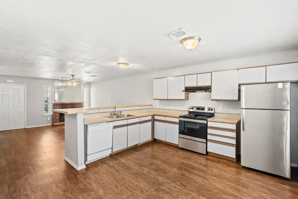 1841 River Crossing Circle Austin TX 78741