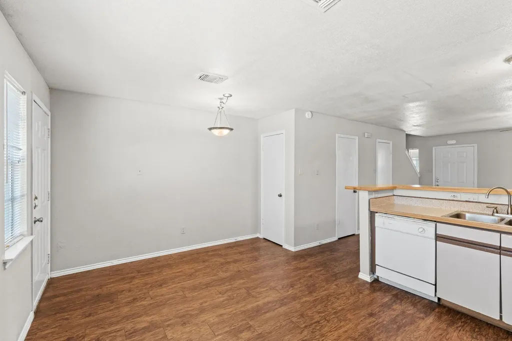 1841 River Crossing Circle Austin TX 78741