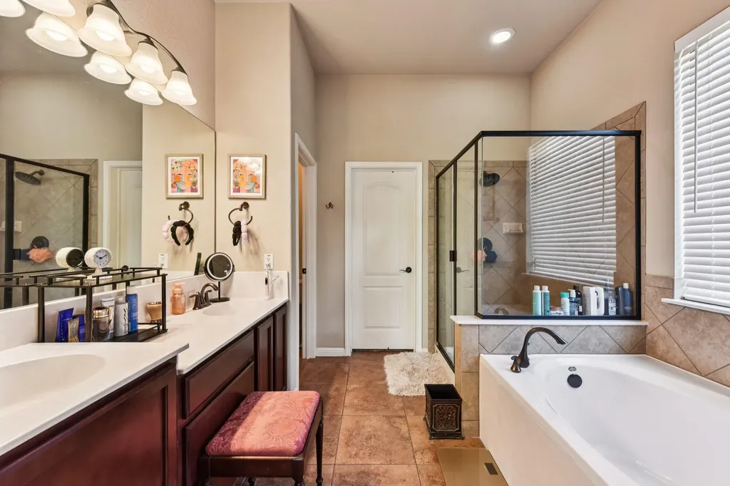 1353 Talley Loop Buda TX 78610