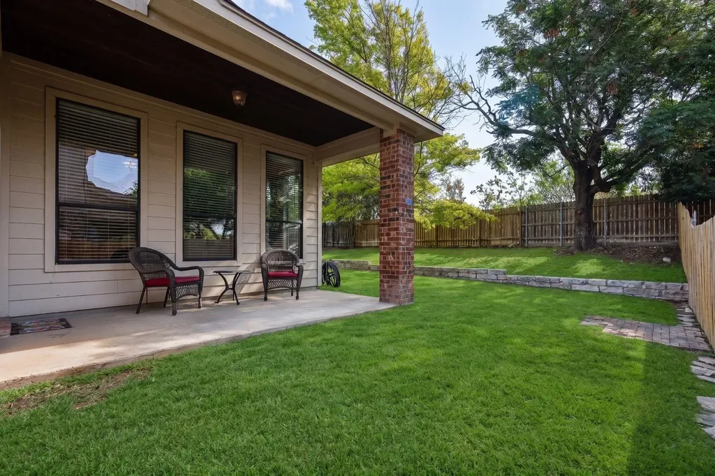 1353 Talley Loop Buda TX 78610