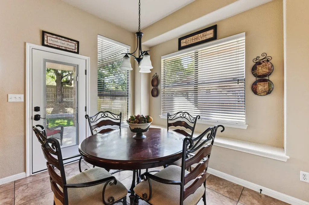 1353 Talley Loop Buda TX 78610