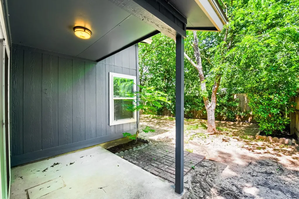 9616 Holly Springs Drive Austin TX 78748