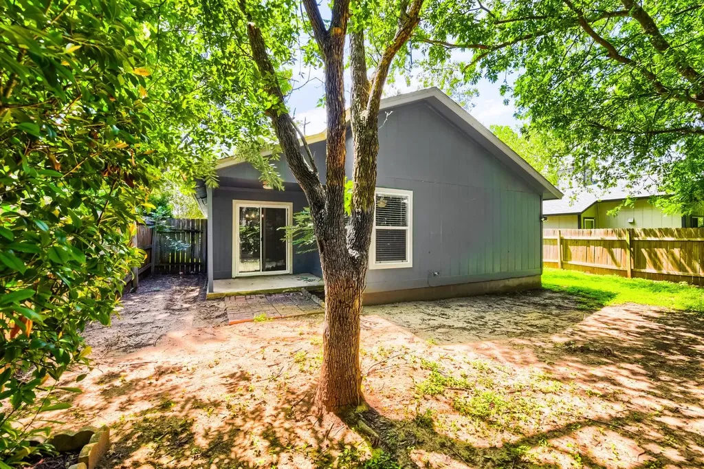 9616 Holly Springs Drive Austin TX 78748