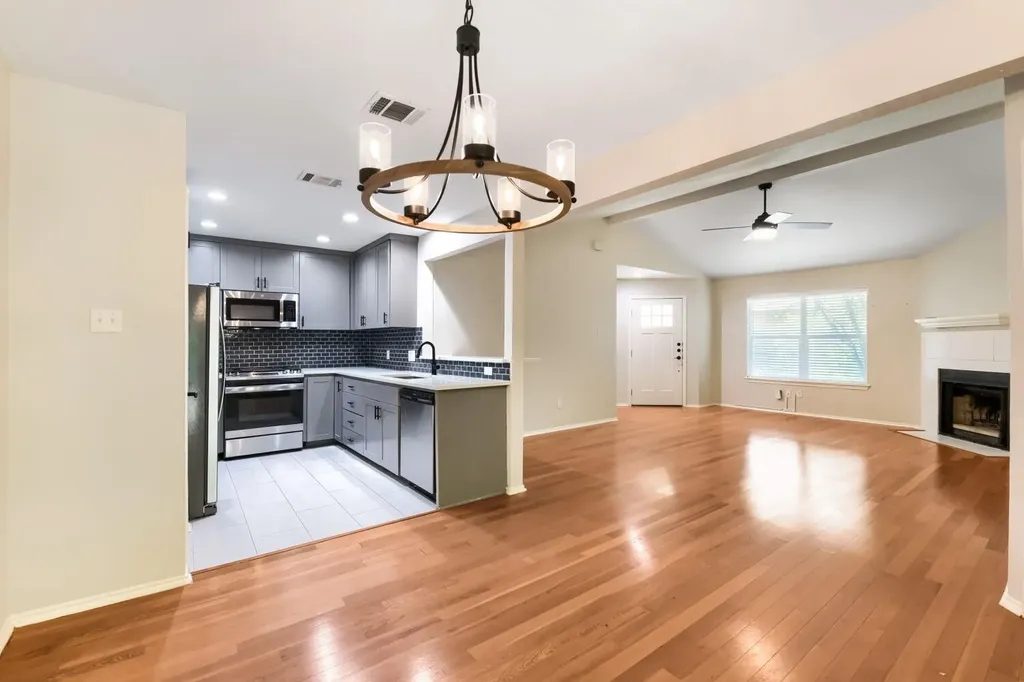 9616 Holly Springs Drive Austin TX 78748