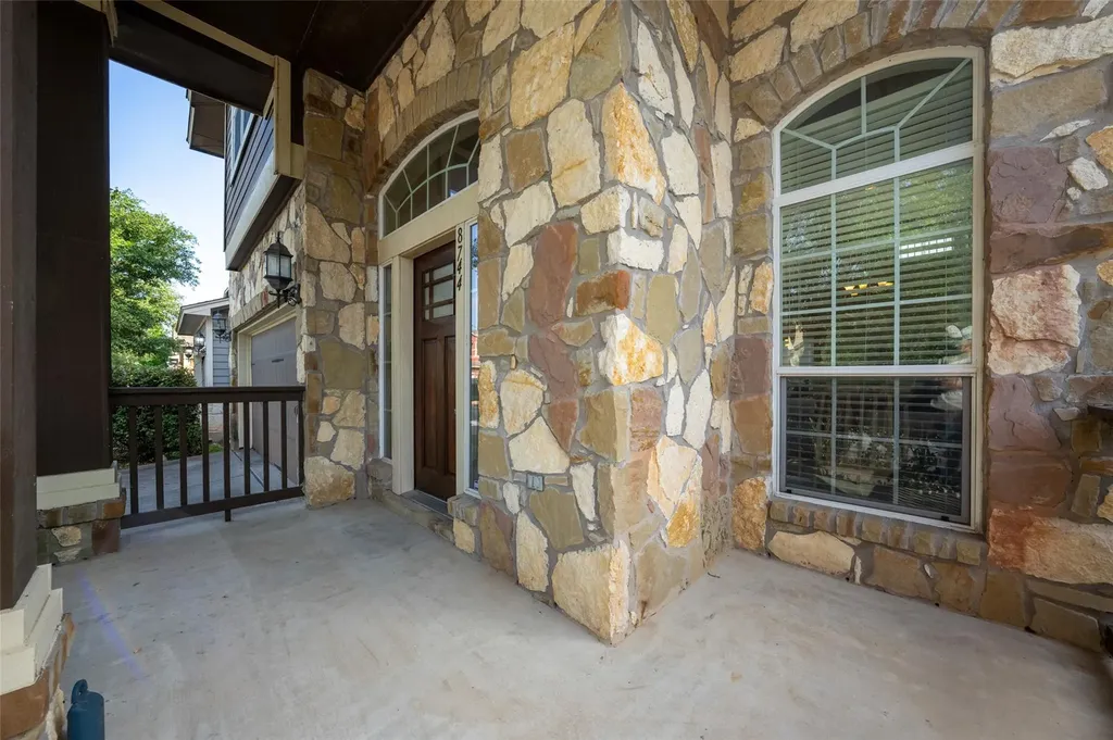 8744 Blackvireo Drive Austin TX 78729