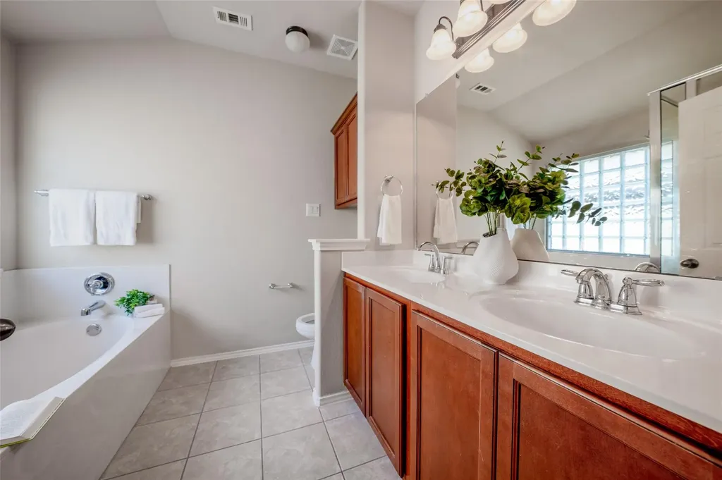 8744 Blackvireo Drive Austin TX 78729