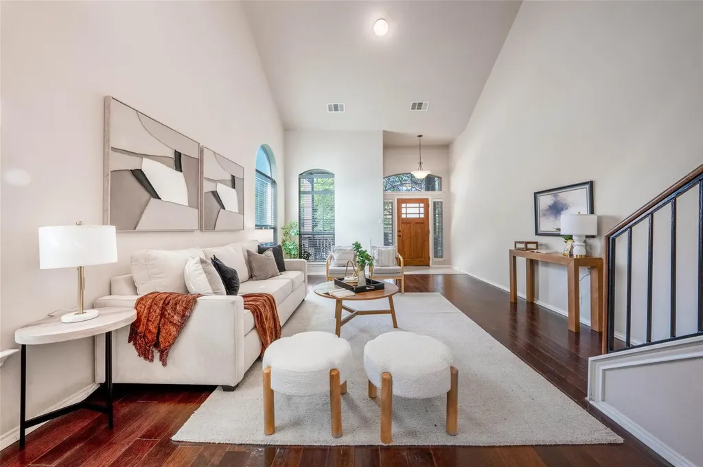 8744 Blackvireo Drive Austin TX 78729