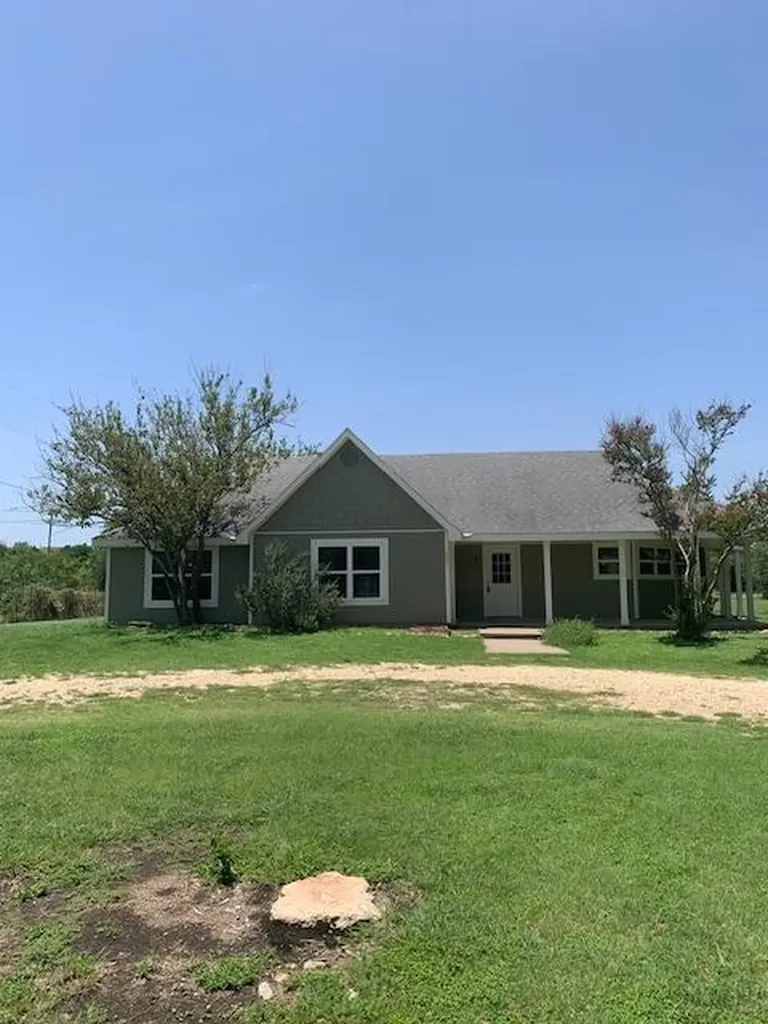 1501 N Burleson Street Kyle TX 78640