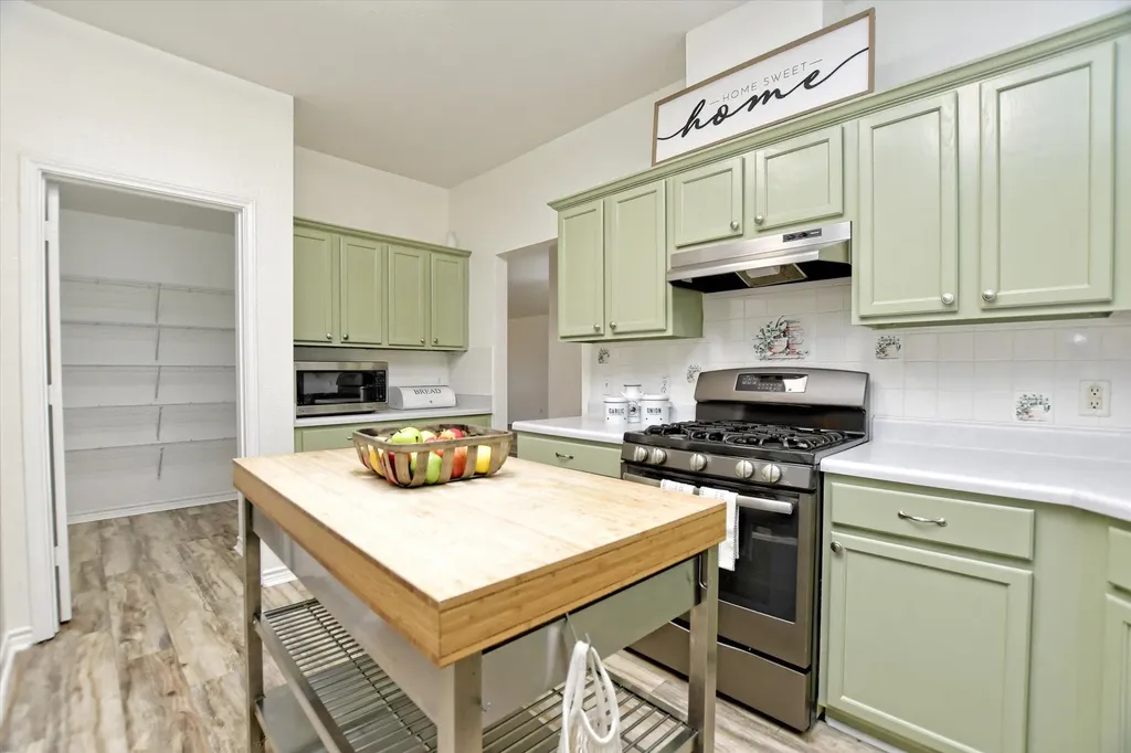 2305 Vernell Way Round Rock TX 78664