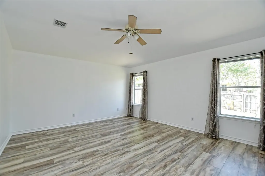 2305 Vernell Way Round Rock TX 78664