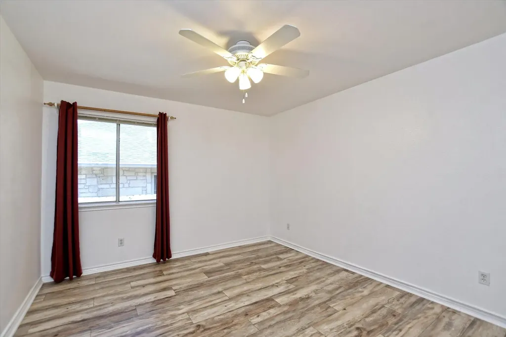 2305 Vernell Way Round Rock TX 78664