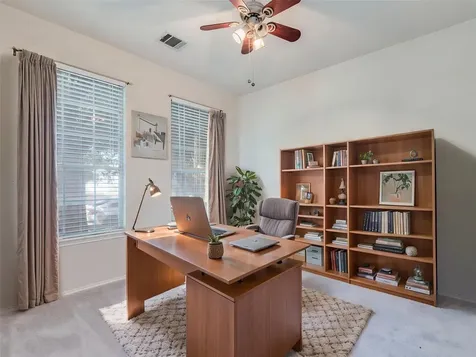 5814 Negley Kyle TX 78640