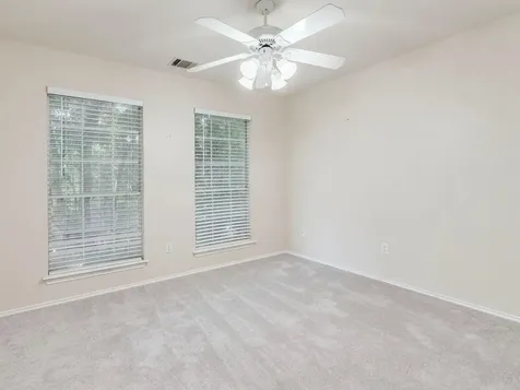 5814 Negley Kyle TX 78640