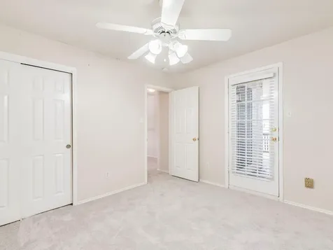 5814 Negley Kyle TX 78640