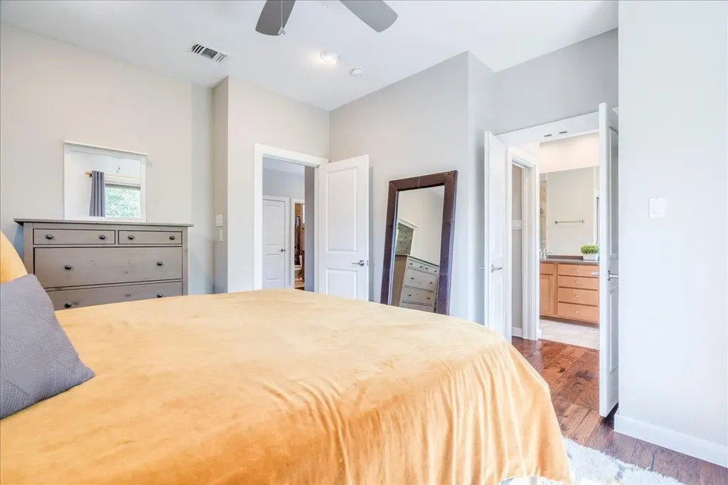 3505 Villa Court Austin TX 78704