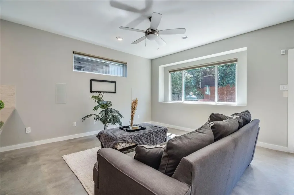 3505 Villa Court Austin TX 78704