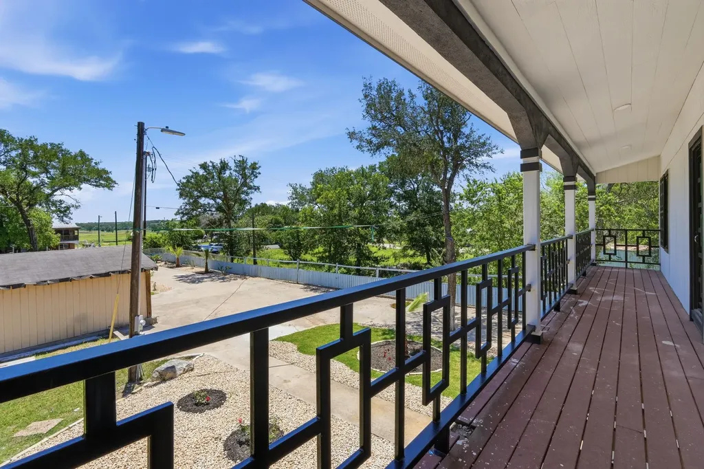 143 Stony Point Drive Del Valle TX 78617