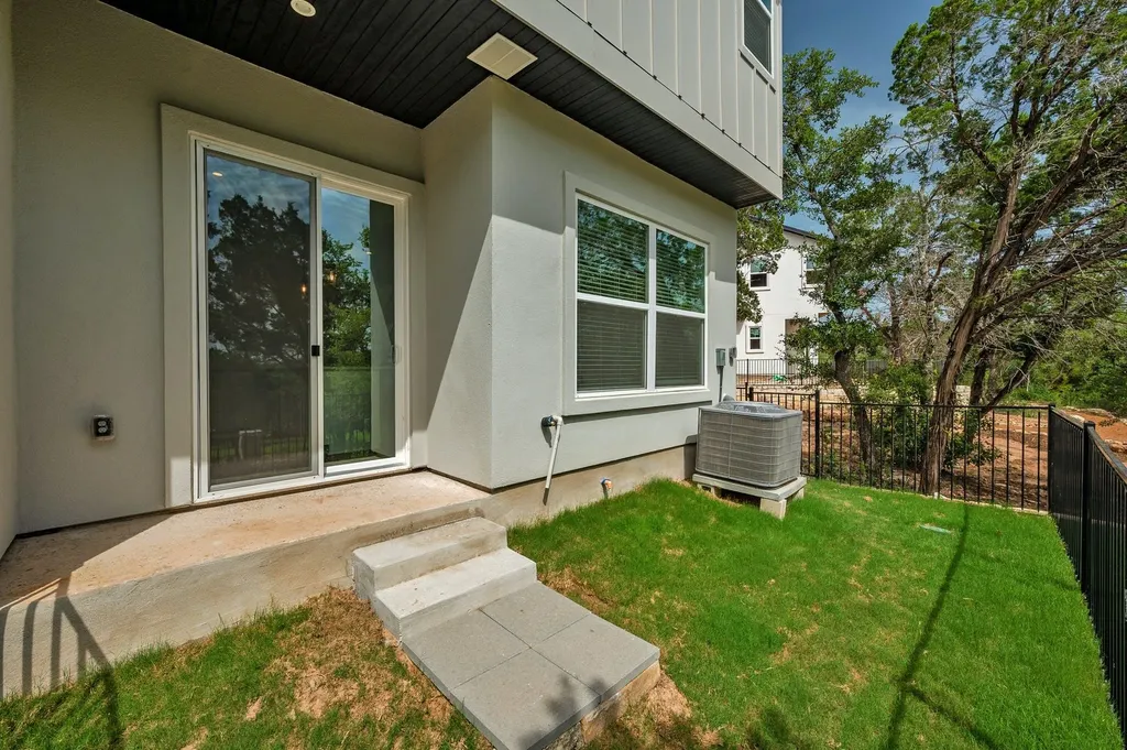 12001 Vista Parke Drive Austin TX 78726