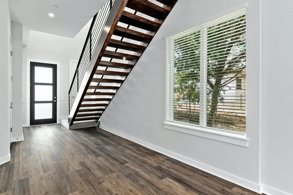 12001 Vista Parke Drive Austin TX 78726