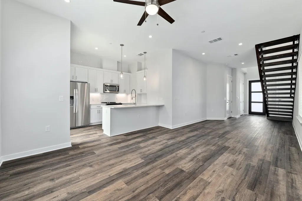 12001 Vista Parke Drive Austin TX 78726