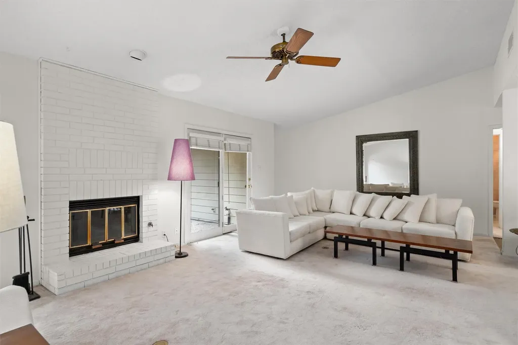 5724 N Scout Island Circle Austin TX 78731