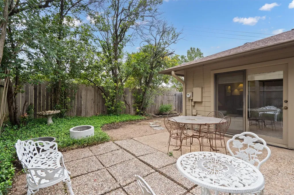 5724 N Scout Island Circle Austin TX 78731