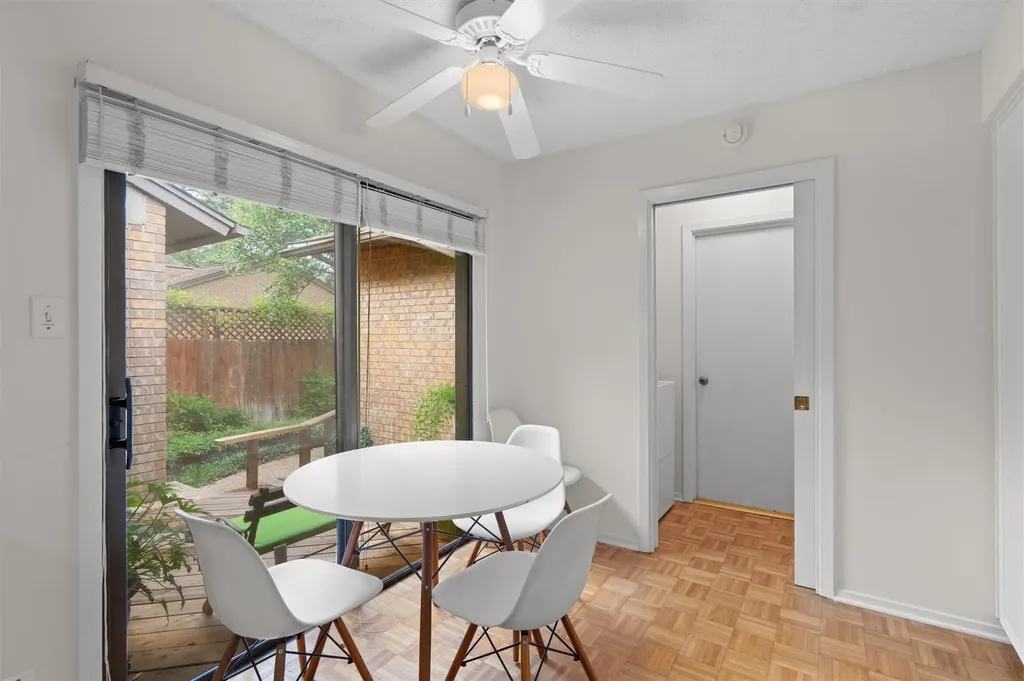 5724 N Scout Island Circle Austin TX 78731